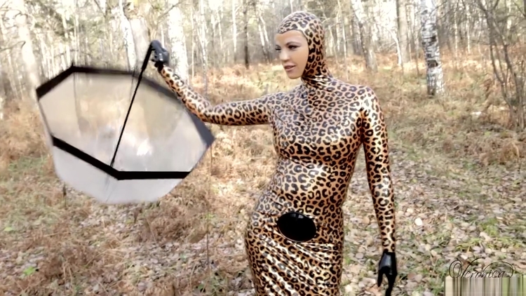 AUTUMN LATEX FASHION SHOW_main_thumbnail