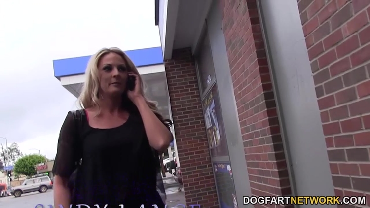 Sindy Lange Sucks Black Cock at Gloryhole_main_thumbnail