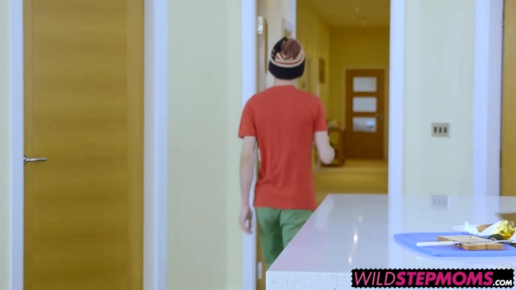 Jordi El Nino Polla has a threesome with Ava and Leigh_main_thumbnail