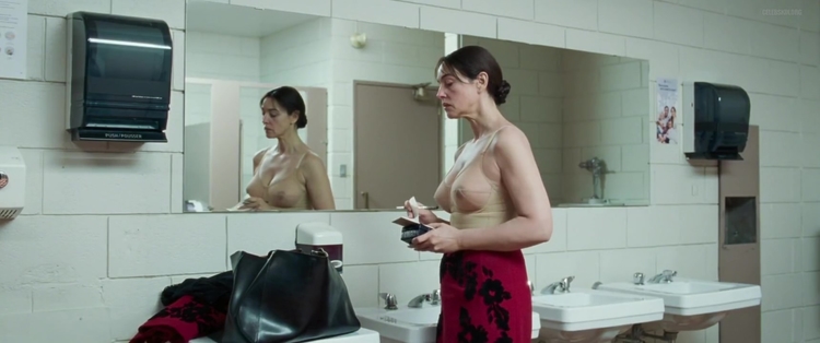 Monica Bellucci - Ville Marie (2015)_main_thumbnail