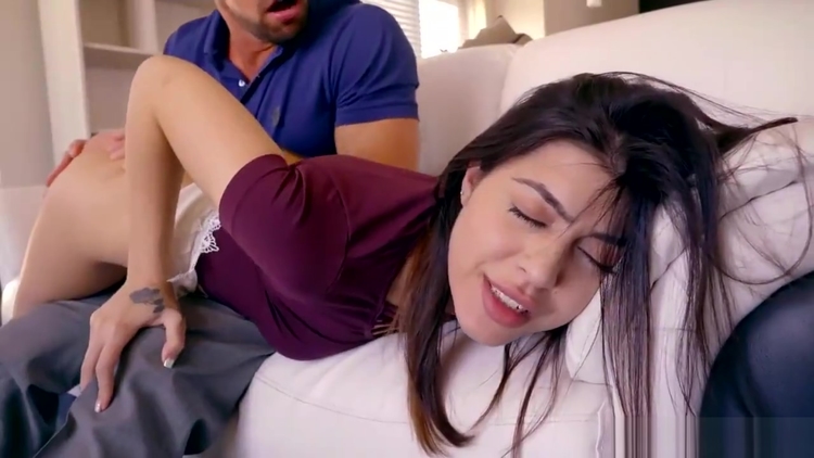 Jessica Rex Slides Her Panties Aside_main_thumbnail