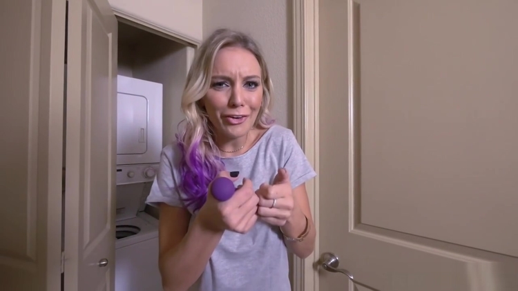 Perv stepson helped his horny MILF stepmom to enjoyed_main_thumbnail