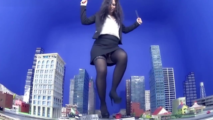 Giantess Willoughby_main_thumbnail