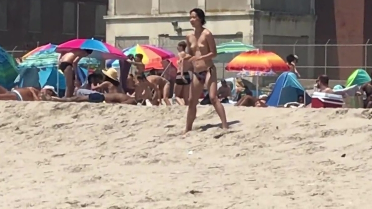 Rockaway Beach Fort Tilden NY Beach Tits 2019_main_thumbnail