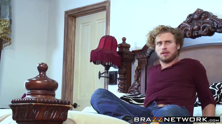 Lonesome stepmom Sheridan Love needs a kinky excitiment_main_thumbnail