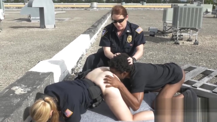 Low life criminal gets caught peeping on women by horny cops_main_thumbnail