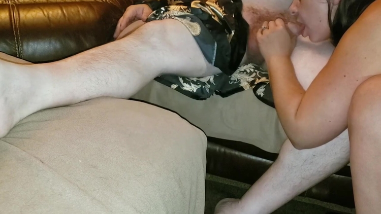 BBW wife sits on my dick and squirts hard!_main_thumbnail