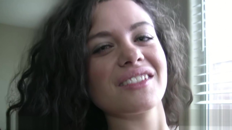 Amateur MILF shows off her body and hairy pussy_main_thumbnail