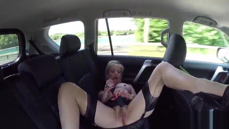 Unfaithful british mature lady sonia pops out her enormous titties_main_thumbnail