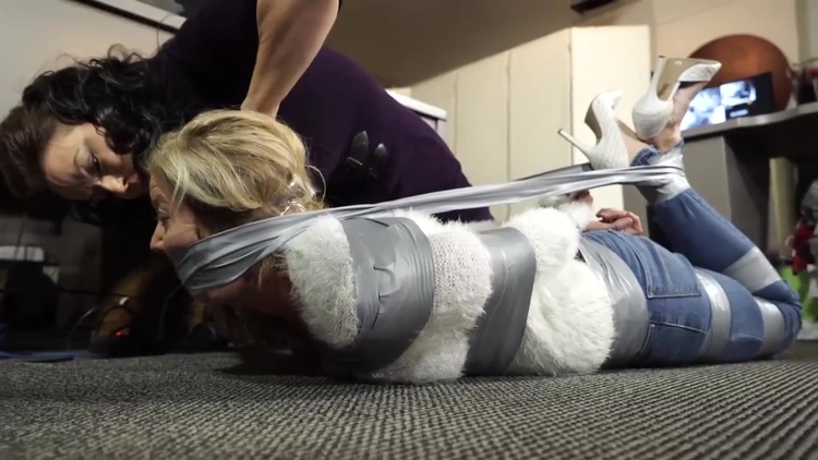 Best Hardcore Sex Clips At Amateur Bdsm Videos_main_thumbnail