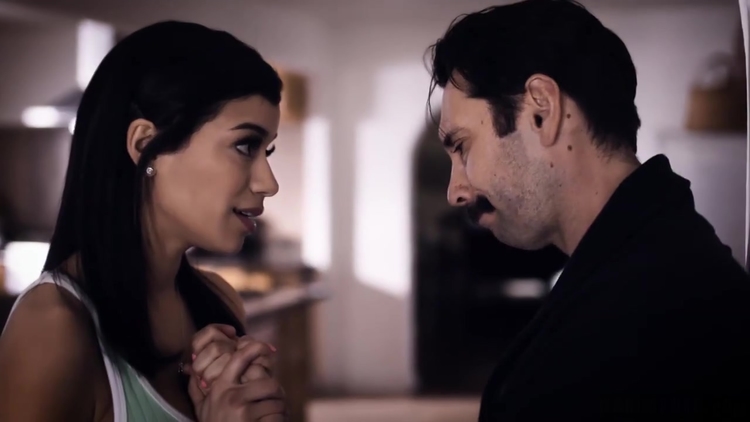 Tommy begs Savannah to fucked her teen 18+ pussy_main_thumbnail