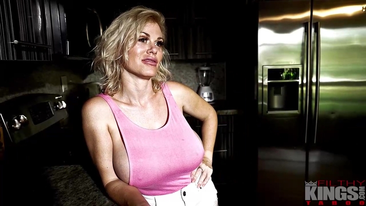 Casca Akashova is a big titted, blonde milf who likes to have sex from the back_main_thumbnail