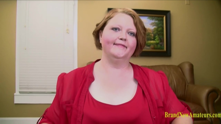 Veronica is a redhead who wants to suck_main_thumbnail