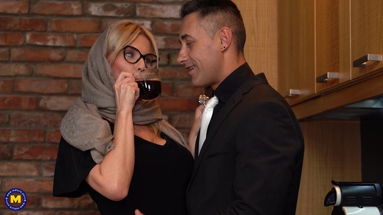 Nadya Basinger is a dirty minded, blonde mature who likes anal sex rounded up with a creampie_main_thumbnail