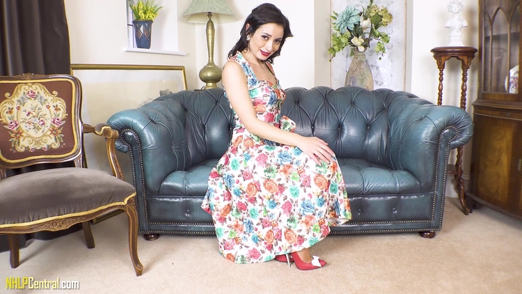 NHLPCentral - Valantina Bianco Nylons For You_main_thumbnail