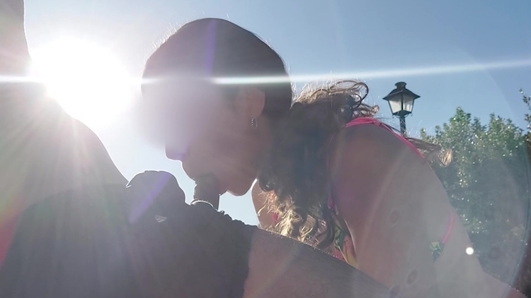 L A S - Me Corro En Tetas De Una Pendeja Argentina En Pileta_main_thumbnail