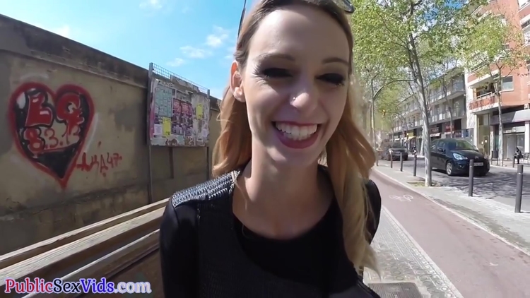 Big Titted Blonde Babe Pussyfucked Outdoor In The Park_main_thumbnail