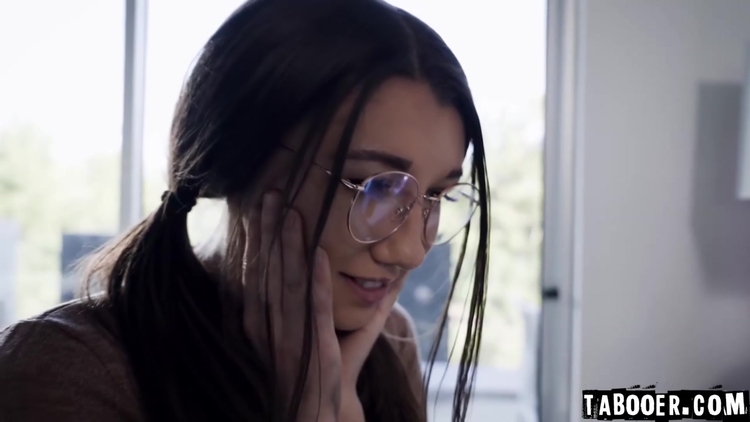 And Kitchen Lesbian Fuck With Maya Woulfe And Aiden Ashley_main_thumbnail