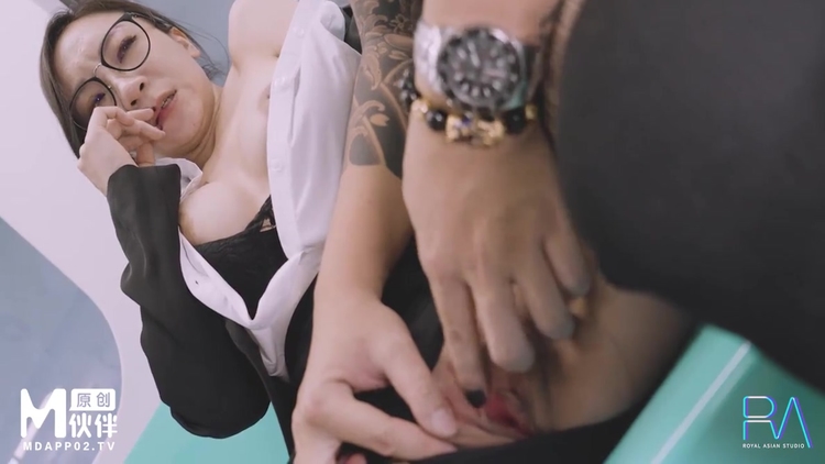 Perfect Assed Asian Teacher Rewards Her Good student 18+ With Pussy Licking And Tit Fucking Lesson_main_thumbnail