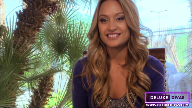 Deluxedivas - Natalia Rhodes Hot Latina With A Thick Ass Rides A Jersey Shore Cock_main_thumbnail