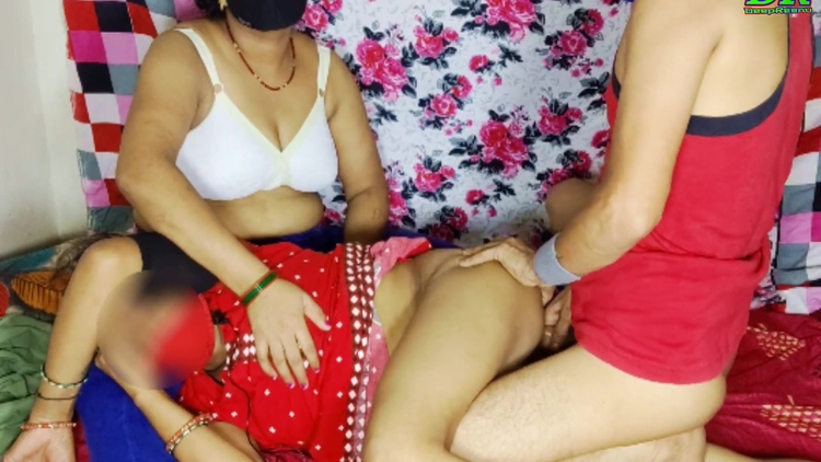 Desi Indian Bhabhi Ki Chhoti Step sister Ki Chudai_main_thumbnail