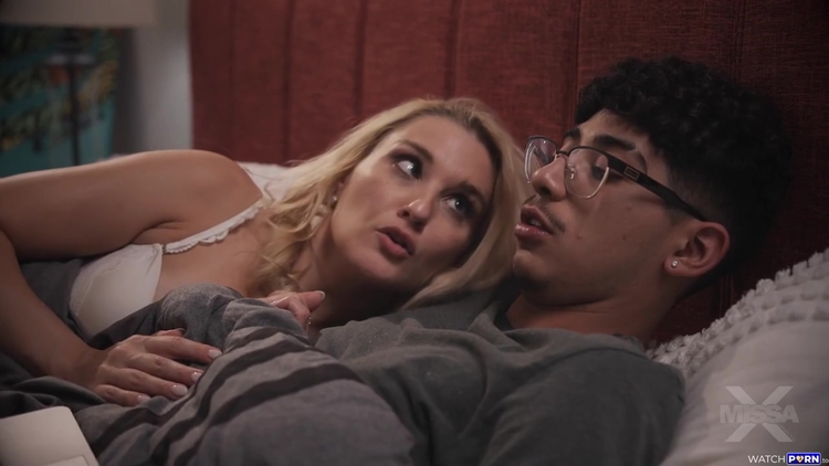 Stepmom Wants To Watch Porn With Me Watch Full Video In 1080p Streamvid.net - Julia Robbie And Diego Perez_main_thumbnail