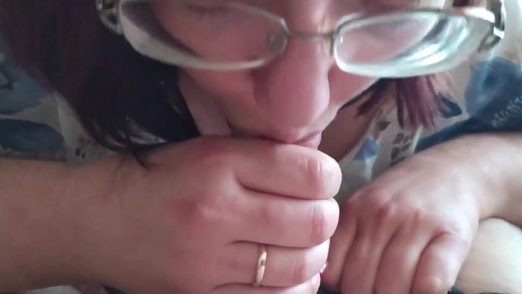 Sucked And Swallowed Sperm Close-up_main_thumbnail