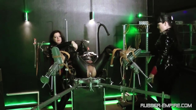 Lady Isis In The Rubber Object Part 1_main_thumbnail