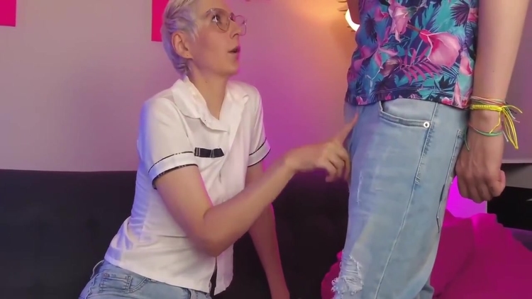 Emily Candys And Justin Sweetsun - How To Brighten Up The Evening On A First Date 6 Min_main_thumbnail