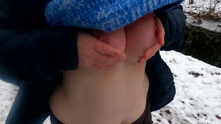 Chest And Slapping Tits In Winter Forest_main_thumbnail