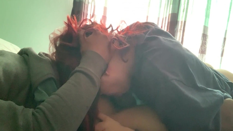 Edson Barranco And Alexxx Rom - No Se Da Cuenta Que La Grabo Mientras Me Devora La Verga 5 Min_main_thumbnail