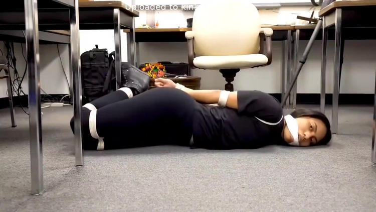 Yokos Ex Ties Her Up_main_thumbnail