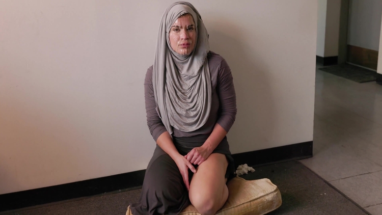 Hijab Bukkake - Green Card Blowjob_main_thumbnail