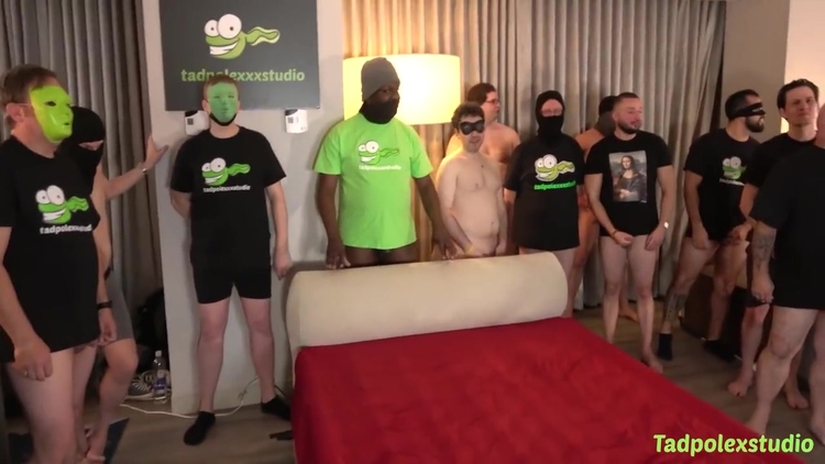 Cock-hungry Chicks Suck And Fuck In A Wild, Cum-filled Orgy!_main_thumbnail