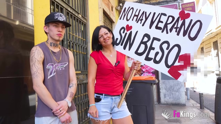 Sandra V - Picking Up Random Guys! Its Time For Kissing Sandra On The Street Again_main_thumbnail