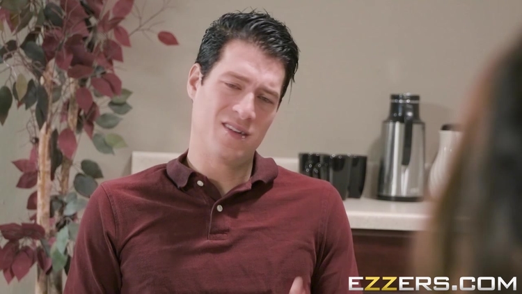 Nicolette Shea In Mind Blowing_main_thumbnail