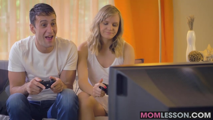 Horny babes Ani Blackfox and Lucette Nice drilled hard on sofa_main_thumbnail