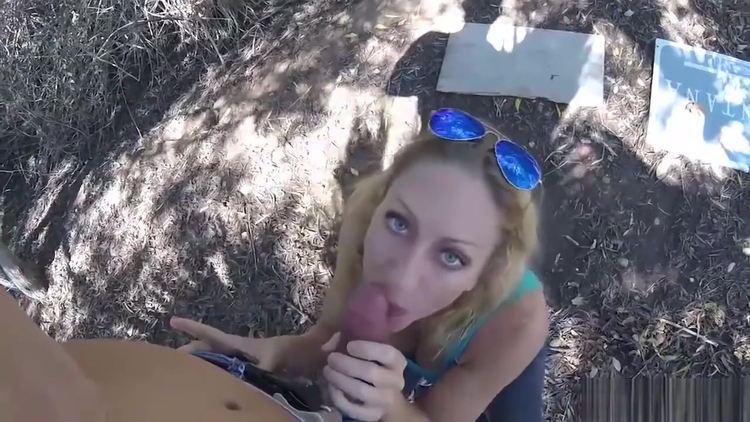 A walk in the park with a frisky cougar ends with massive cumshot_main_thumbnail