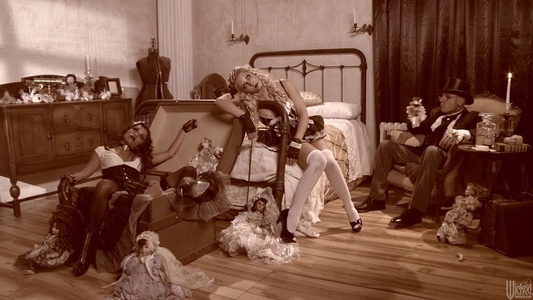 Dolls_main_thumbnail