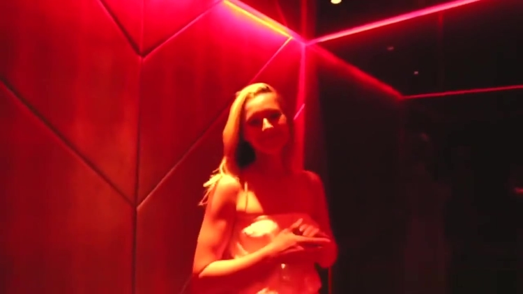 Hot Lesbian Girls Having Fun In House_main_thumbnail