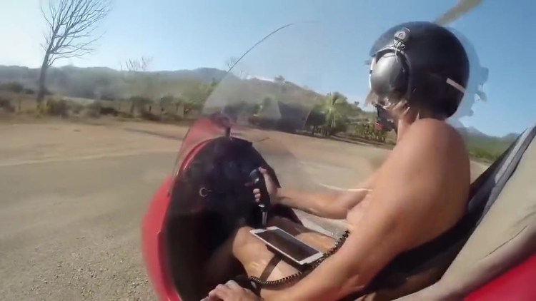 gyrocopter girl_main_thumbnail