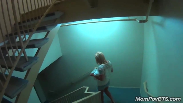 MILF in public pool before porn shoot_main_thumbnail