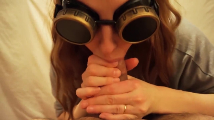 Sexy Wife Sucks my Popsicle and Swallows_main_thumbnail