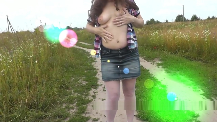 My wifes wet cunt. Piss. Pissing. Slender legs woman. Wet pussy_main_thumbnail