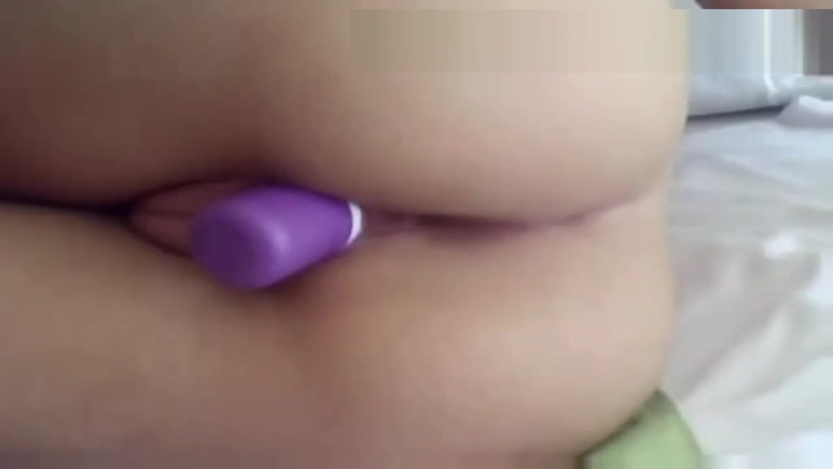 Majestic girlfriend pets her bald creamy pussy with thick vibrator_main_thumbnail
