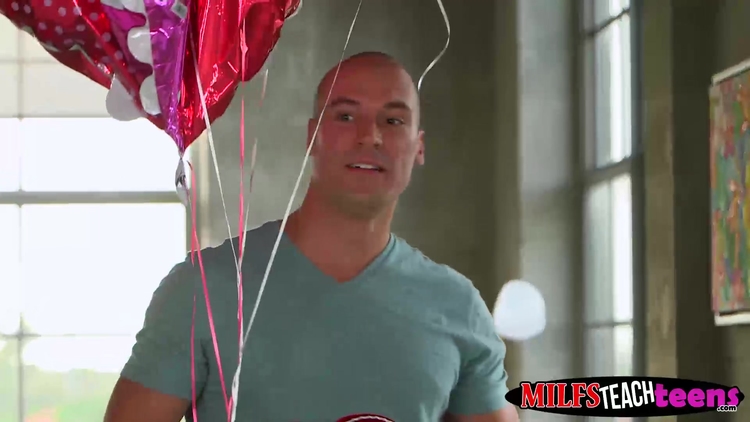 Sophia and her stepmom Jamie Valentine fucking her boyfriend_main_thumbnail