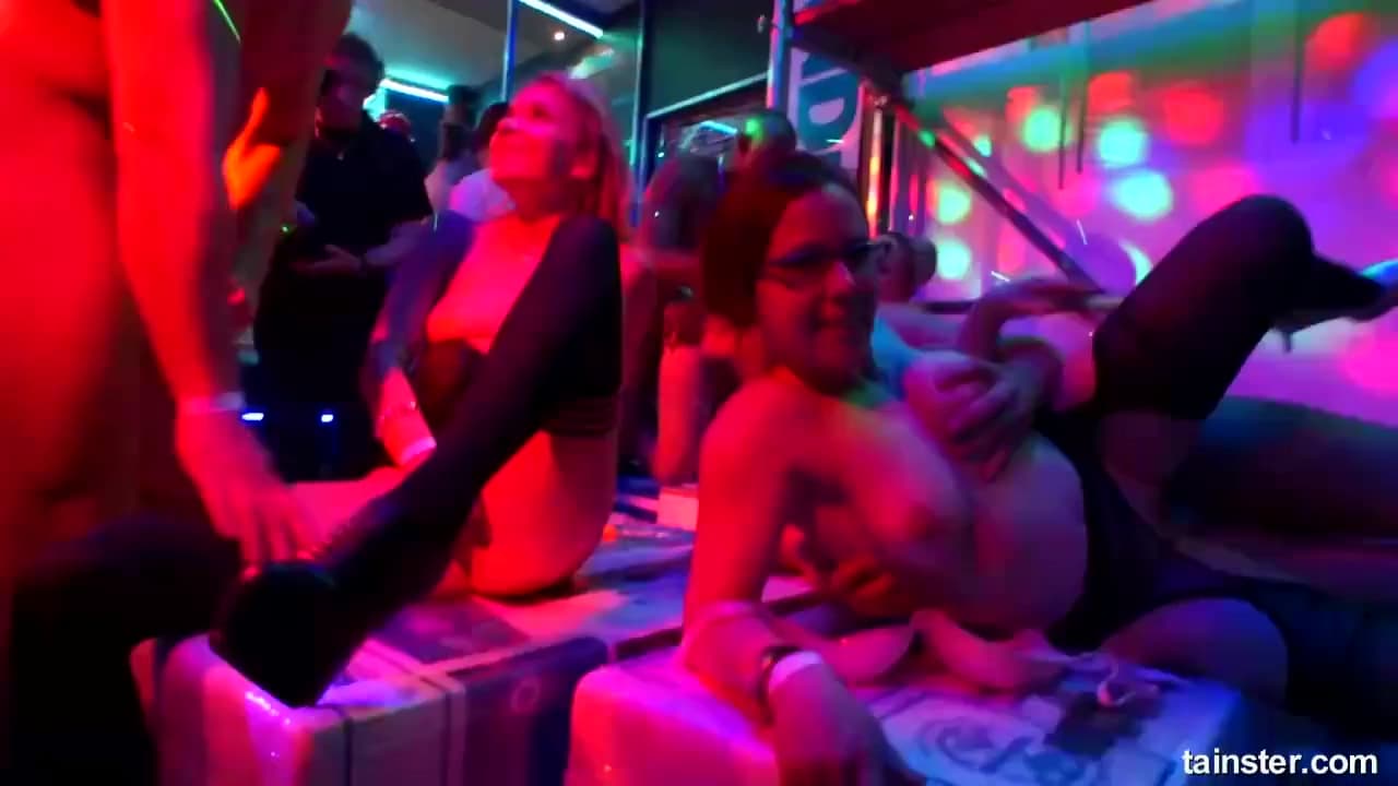 Leila Smith video thumbnail 3