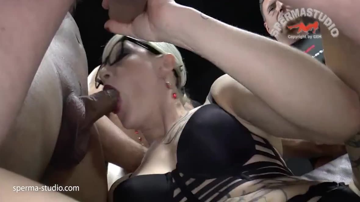 Cum Cum For Dirty Milf Slut Klara_main_thumbnail