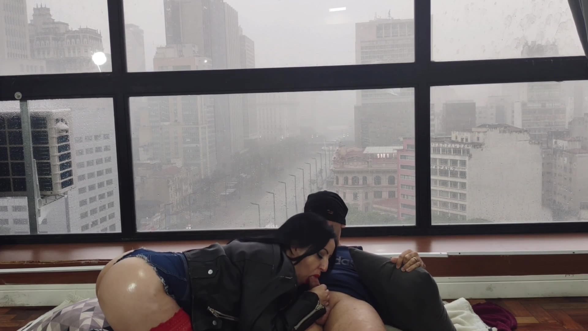 Gostosa Fodendo Na Janela Para Todo Mundo Assistir_main_thumbnail