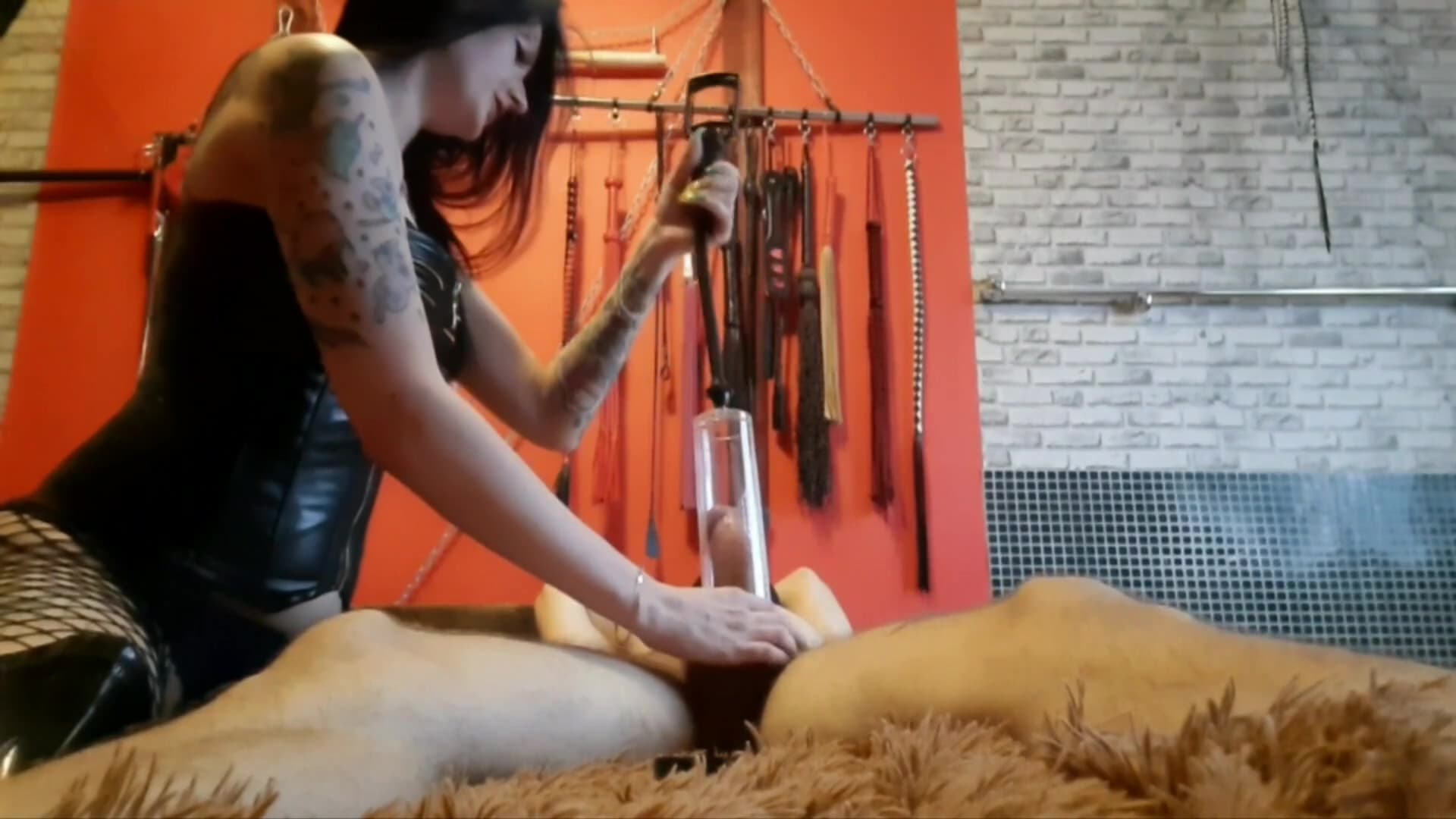 Pump For Big Dick Slave. Dominatrix Nika Handjob And Control The Slaves Orgasm_main_thumbnail